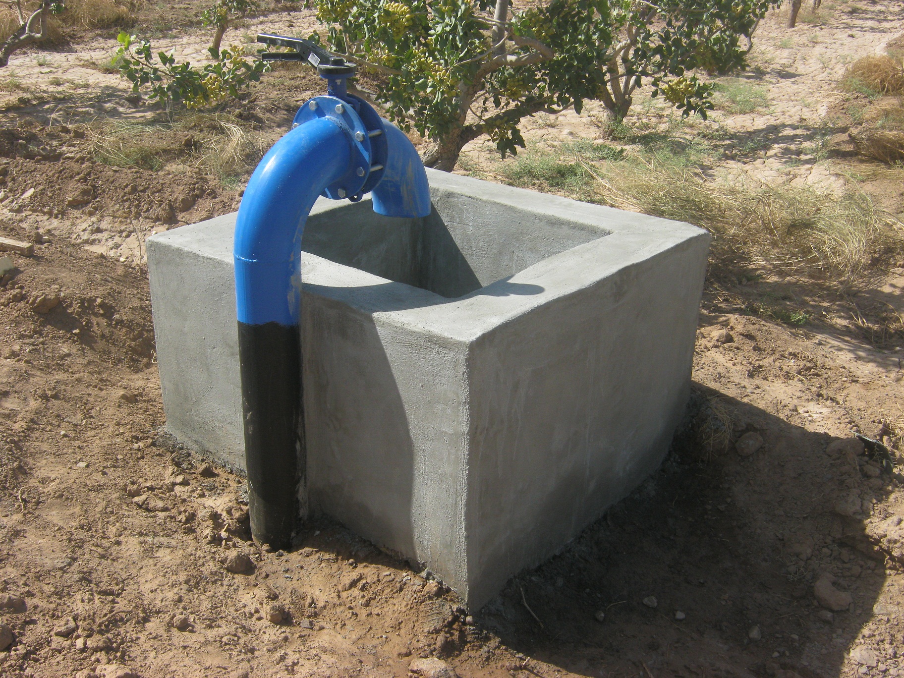اتمام عملیات اجرایی پروژه آبیاری کم فشار چاه موتور مزرعه روستای چاهنو فردوس